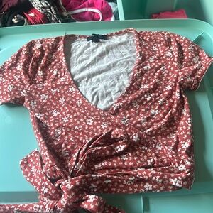 Shirt with long tie wrap